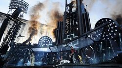 Rammstein Stadionbühne zentraler Turm